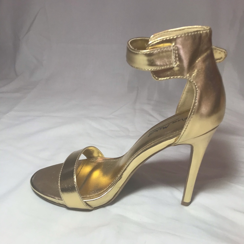 Used Gold Ann Michelle Heels